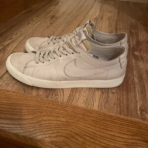 Nike Blazer Low Size 13